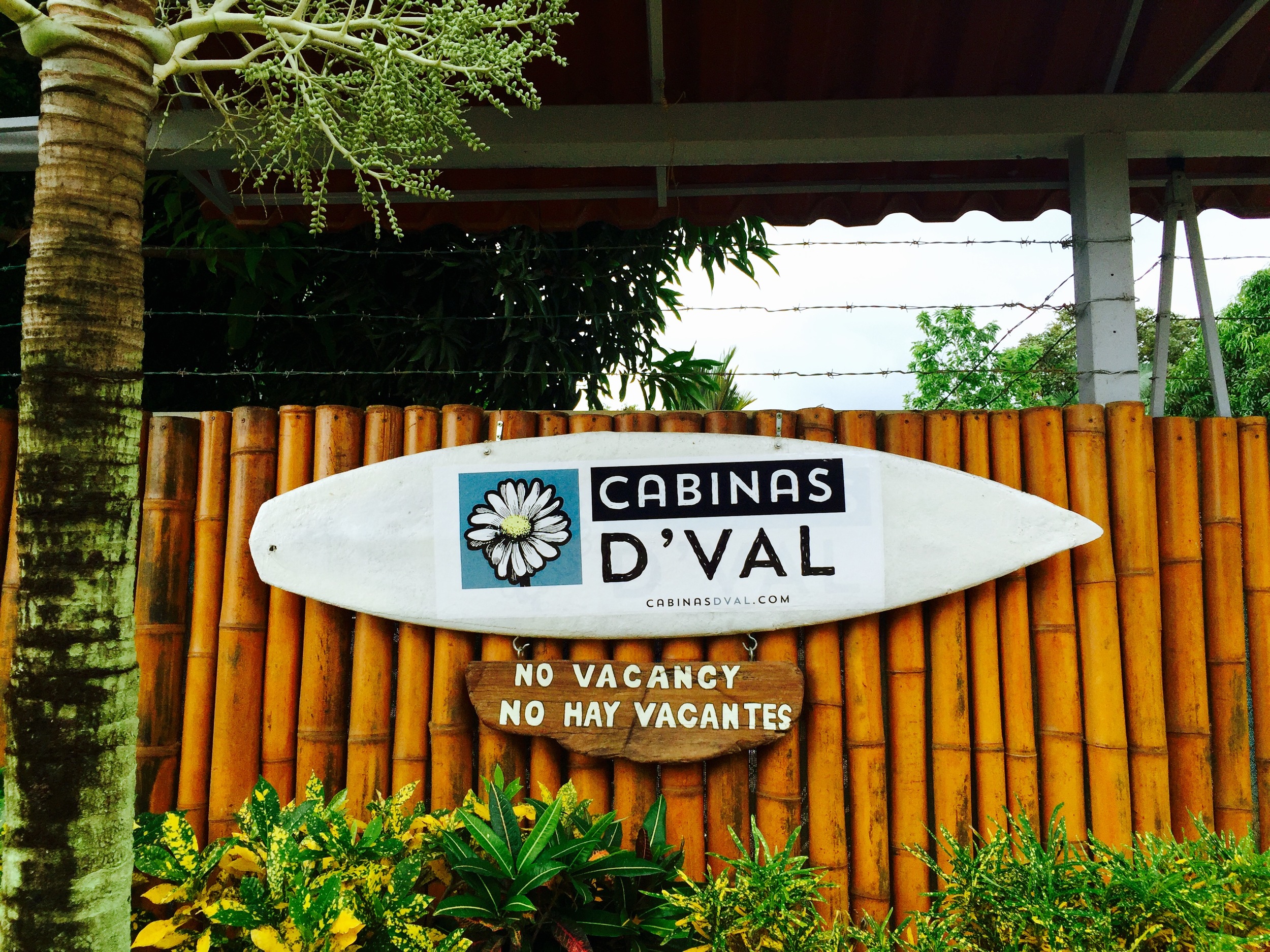 Cabinas D'Val Entry
